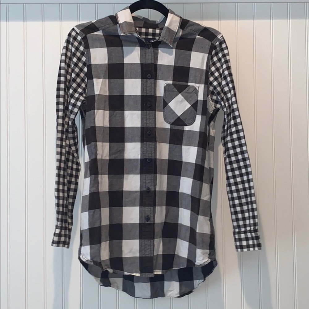American Eagle Black & White Checkered Flannel